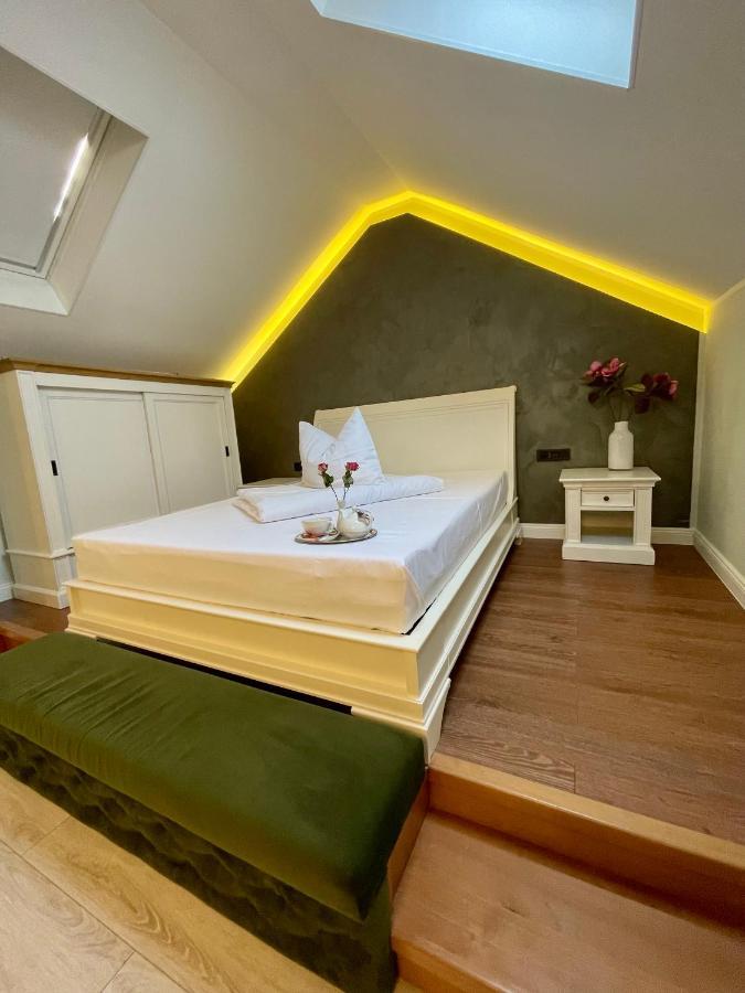 Casa Del Sole Hotel Alba Iulia Eksteriør billede