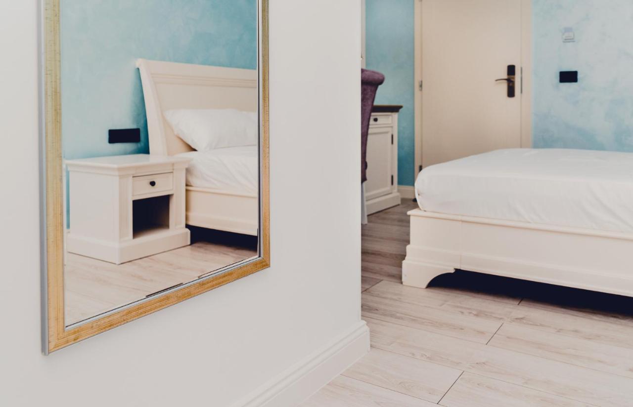 Casa Del Sole Hotel Alba Iulia Eksteriør billede