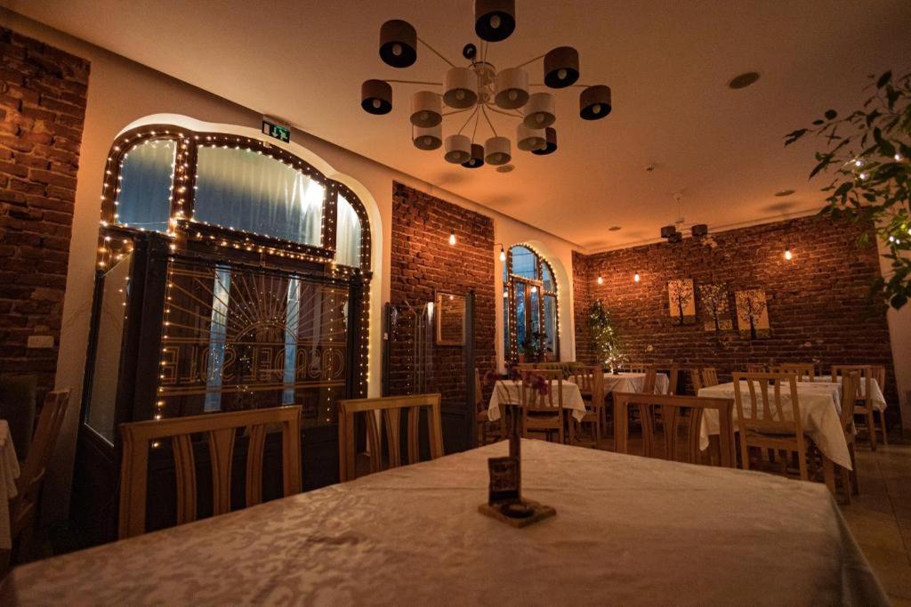 Casa Del Sole Hotel Alba Iulia Eksteriør billede